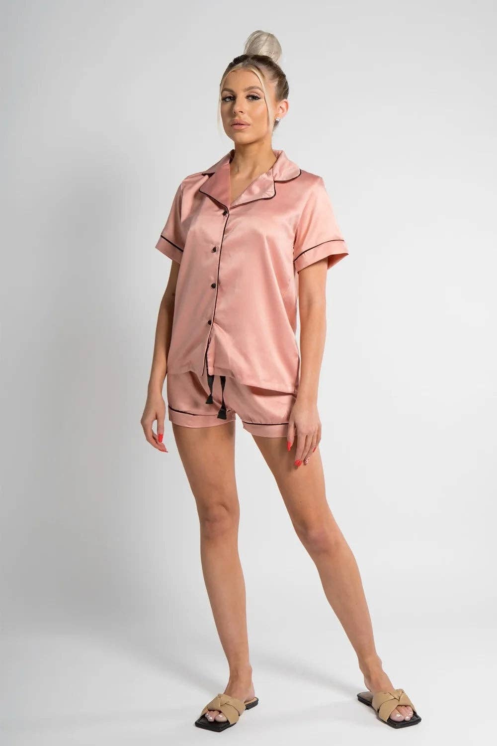Satin Short Pyjama Set with Rose Piping · Crystal (XS · XXXL)