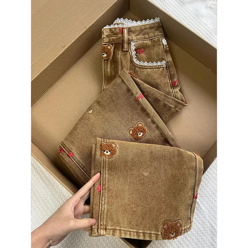 Teddy Bear Embroidered Wide-Leg Jeans – High-Waisted Patchwork Denim for Women (Lace Detail, Casual Fit)