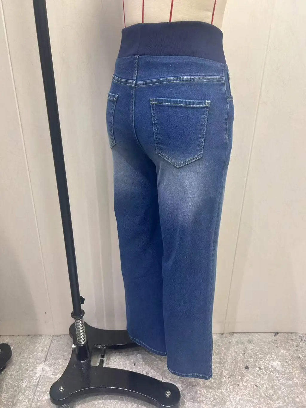 Y2K Baggy Wide-Leg Jeans – Stretchy High-Waist Denim for Women (Whisker Wash, Loose Straight Fit)